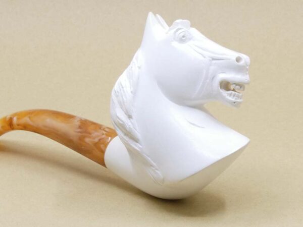 Mad Hoss Meerschaum Pipe - Medium Close Up