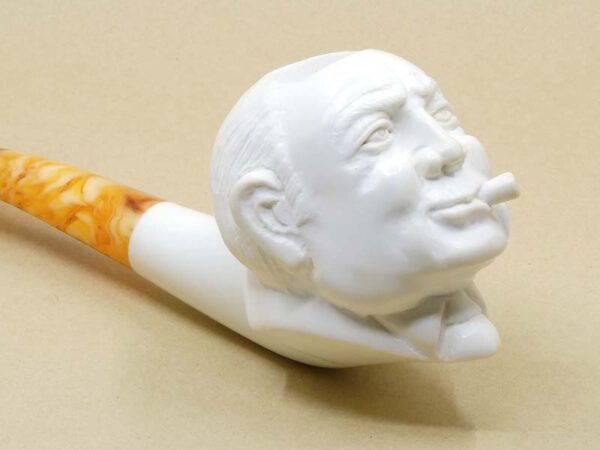 Winston Churchill Meerschaum Pipe - Large Close Up